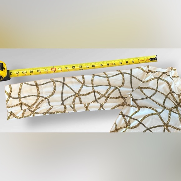 Michael Kors Women’s Chain Print Gold V Neck Blouse top Size S luxury - Picture 6 of 10